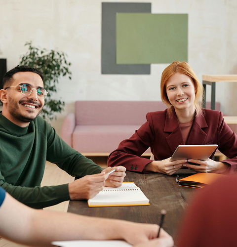 Escúchanos en voz alta
