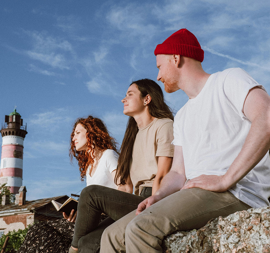 Divinos a cara descubierta